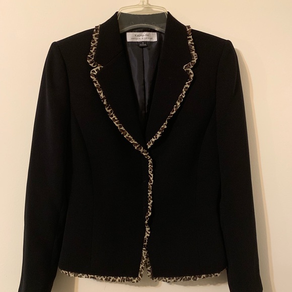Tahari Jackets & Blazers - Size: 4 - Tahari Black Women’s Suit Jacket
